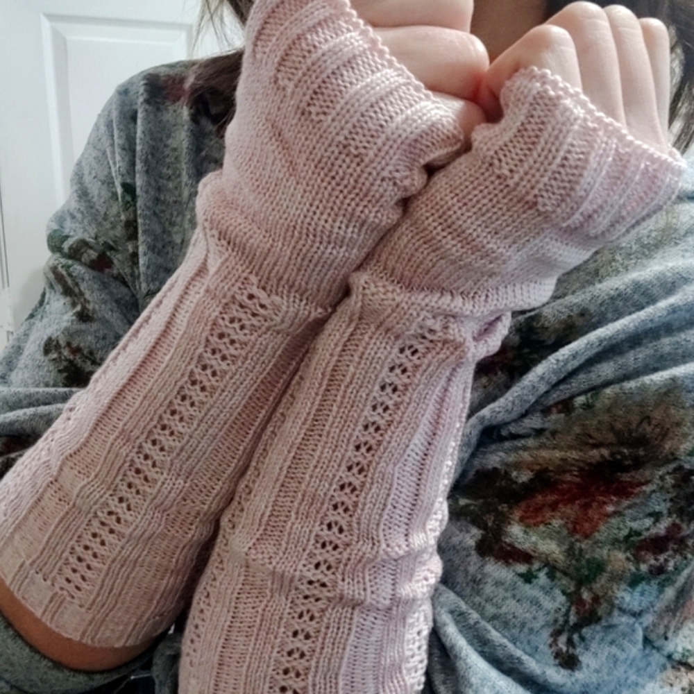 Pink cable knit arm warmers, new in packaging